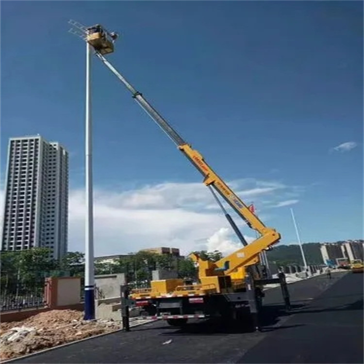 寻乌县维修路灯的曲臂升降车出租