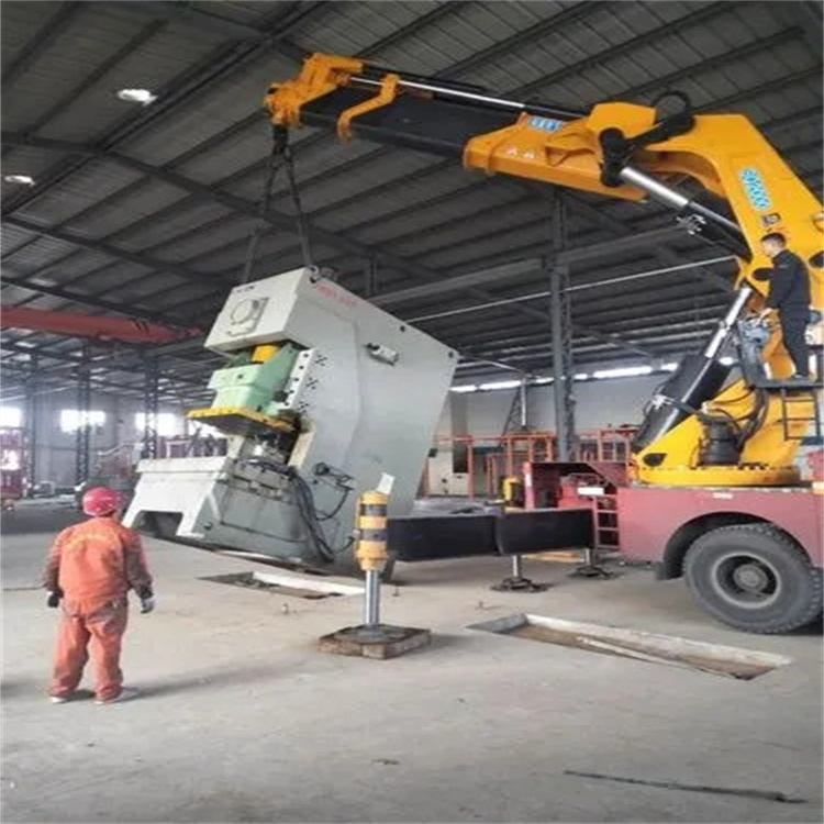 寻乌县80吨折臂吊车出租附近电话