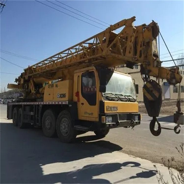 寻乌县吊车吊挖机的正确办法